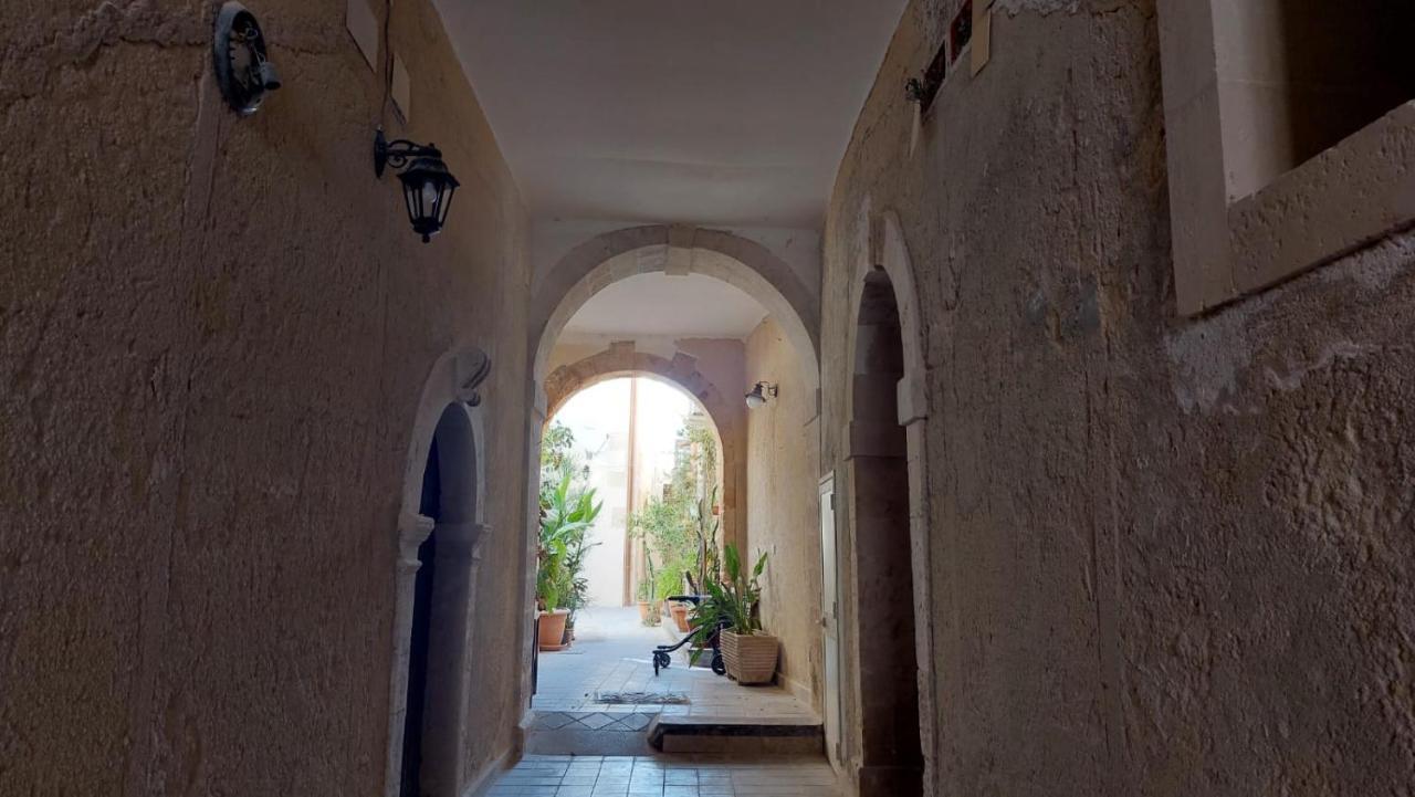La Casa Dei Gatti Apartment Syracuse Luaran gambar